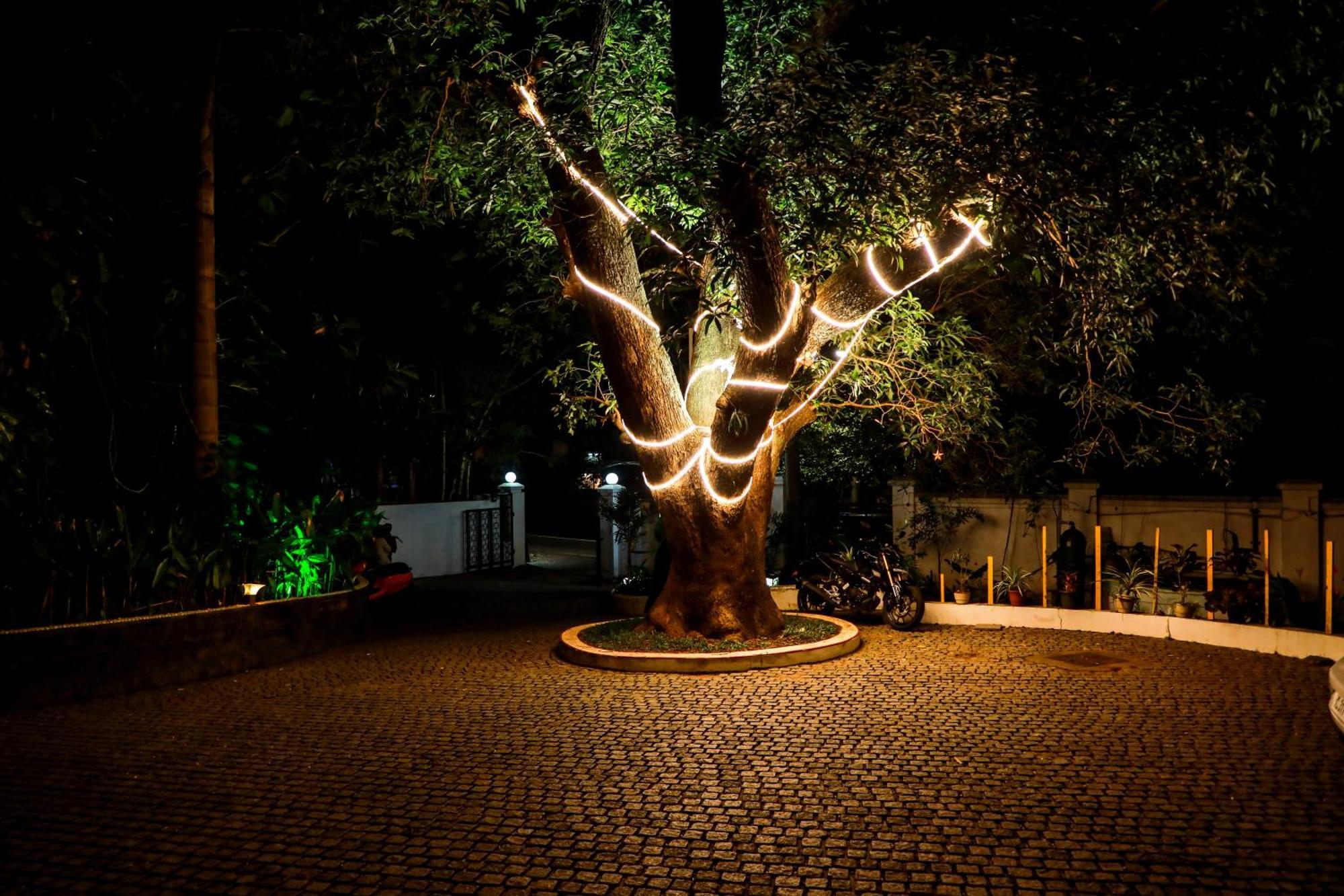 Old Lighthouse Bristow Hotel , Fort Kochi Exterior photo